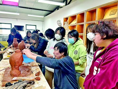 技能报国 大有可为——甘肃大力推动现代职业教育体系建设 技能报国 大有可为——甘肃大力推动现代职业教育体系建设