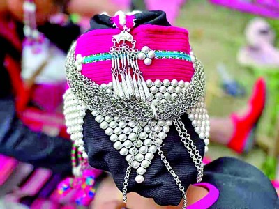 云南西盟：经纬交织佤乡情