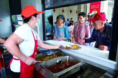 浙江衢州常山:跨越两省的幸福食堂 浙江衢州常山:跨越两省的幸福食堂