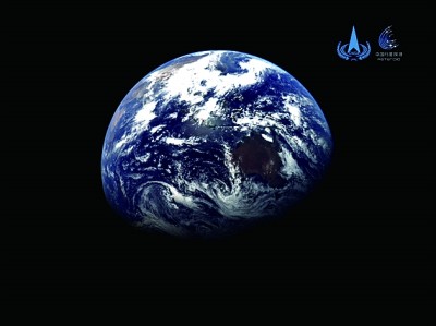 天问二号拍摄地月影像图发布 天问二号拍摄地月影像图发布