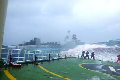 海上“逆行者”——中国救助打捞队伍的冲锋时刻 海上“逆行者”——中国救助打捞队伍的冲锋时刻