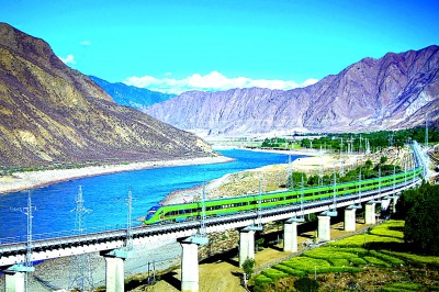 钢铁动脉铸就“中国名片”——聚焦我国高速铁路创新发展