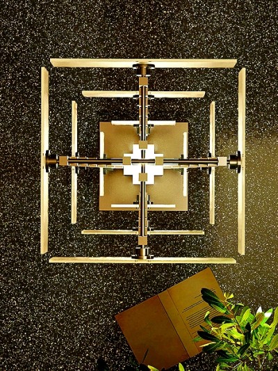 斗拱灯：光影里的建筑之美