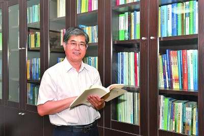 【人民需要这样的教育家22】康绍忠：师道如水，润泽满园芳菲