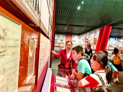 承载血与火的记忆 展现中流砥柱作用 承载血与火的记忆 展现中流砥柱作用