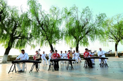 湖北老河口丝弦:汉江之滨 清音流韵 湖北老河口丝弦:汉江之滨 清音流韵