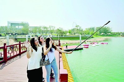 从“中国游”到“中国购”——入境旅游消费热潮涌动 从“中国游”到“中国购”——入境旅游消费热潮涌动