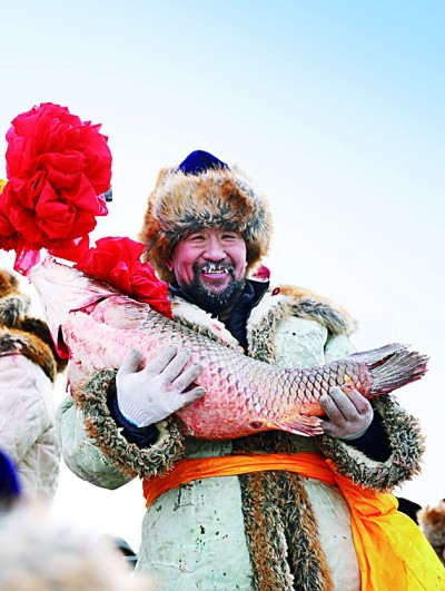 新疆维吾尔自治区70年发展成就斐然——同心共筑梦 天山绽新颜 新疆维吾尔自治区70年发展成就斐然——同心共筑梦 天山绽新颜