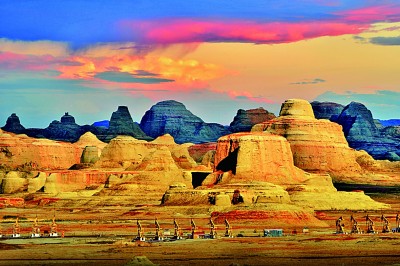 【砥砺奋进七十载 天山南北谱华章】在新疆，一路风景一路歌