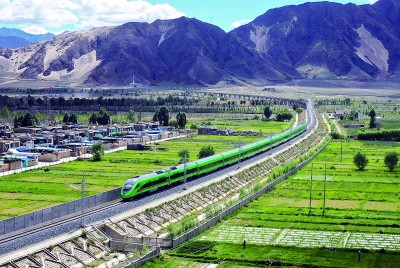 【携手奔赴现代化的明天】朋友呀，快快来，看看西藏新面貌