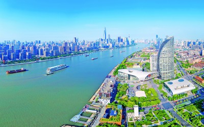 赴进博之约 展青春华彩 赴进博之约 展青春华彩