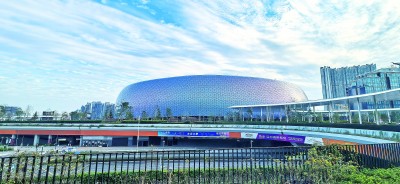 十五运会开幕后第六个比赛日 跨境马拉松开跑 球类项目战正酣