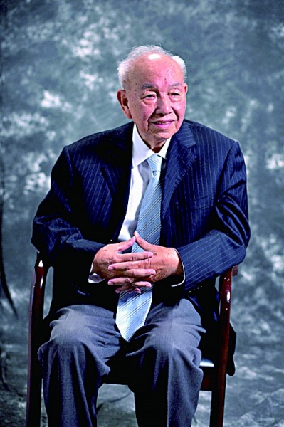 【人民需要这样的教育家㉖】潘懋元:百岁人生,教书育人“不下鞍” 【人民需要这样的教育家㉖】潘懋元:百岁人生,教书育人“不下鞍”