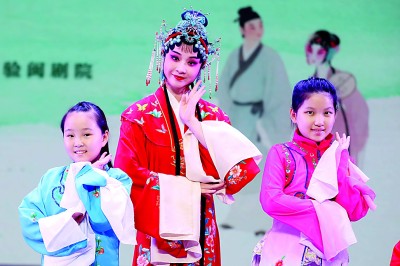 闽剧：福州方言的活化石