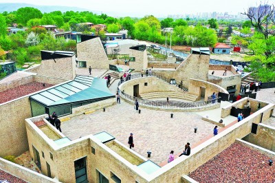 走,去逛逛村里的美术馆 走,去逛逛村里的美术馆