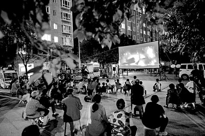 点亮乡村孩子的“精神天空” 点亮乡村孩子的“精神天空”