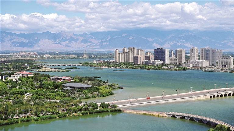 算力西进,点燃数字引擎——宁夏银川市全力推进数字经济高质量发展 算力西进,点燃数字引擎——宁夏银川市全力推进数字经济高质量发展