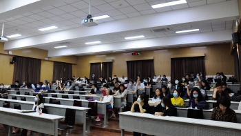 【一院一品·声入耳 理入心】“指尖学习”+“一线实践”:双级理论学习矩阵让理论学习“活”且“实” 【一院一品·声入耳 理入心】“指尖学习”+“一线实践”:双级理论学习矩阵让理论学习“活”且“实”