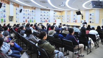 【一院一品·声入耳 理入心】“指尖学习”+“一线实践”:双级理论学习矩阵让理论学习“活”且“实” 【一院一品·声入耳 理入心】“指尖学习”+“一线实践”:双级理论学习矩阵让理论学习“活”且“实”