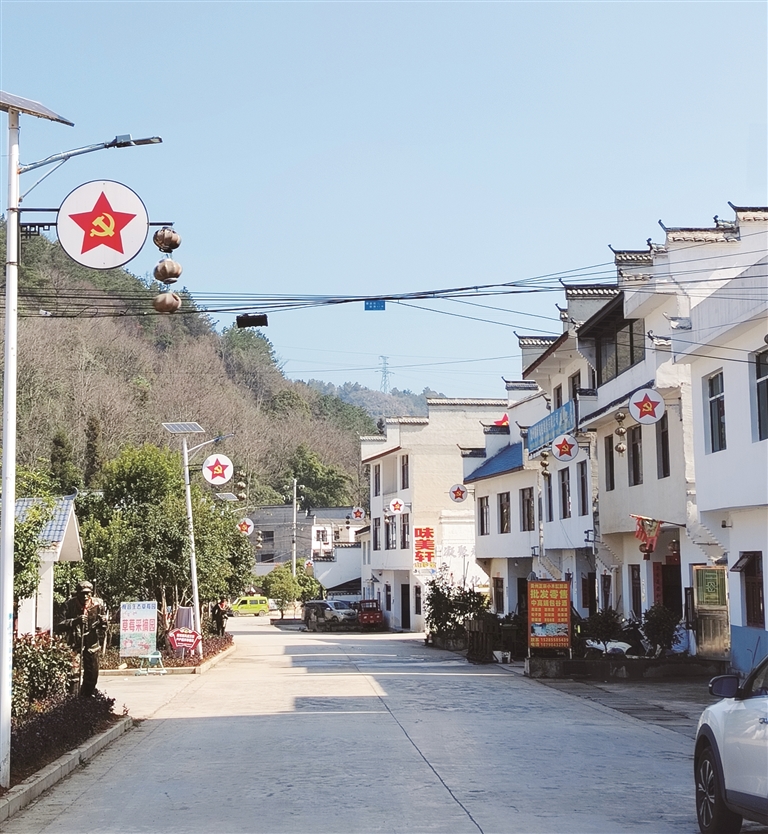 【新春走基层·走进贵州】龙里：山村新年俗