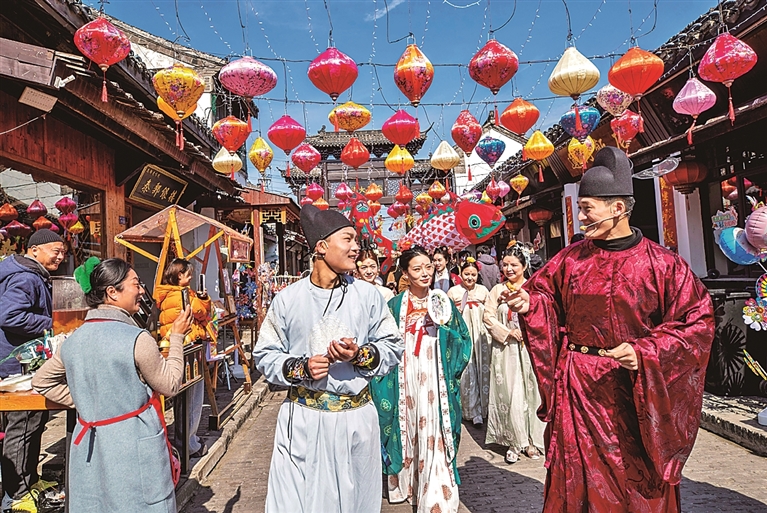 传统庙会缘何圈粉年轻人 传统庙会缘何圈粉年轻人