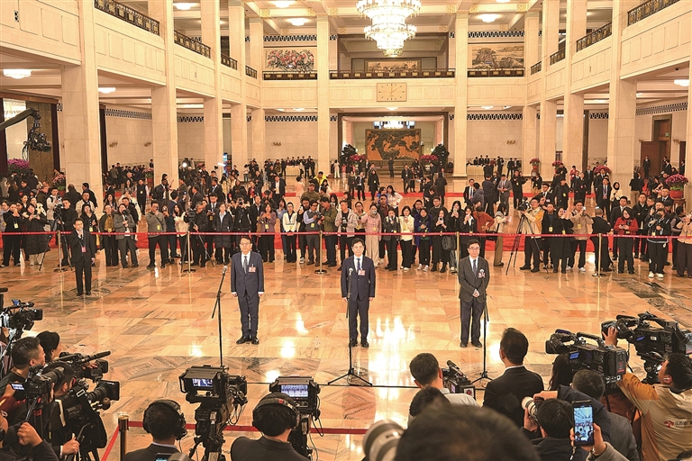讲述发展成就 传递奋进信心 讲述发展成就 传递奋进信心