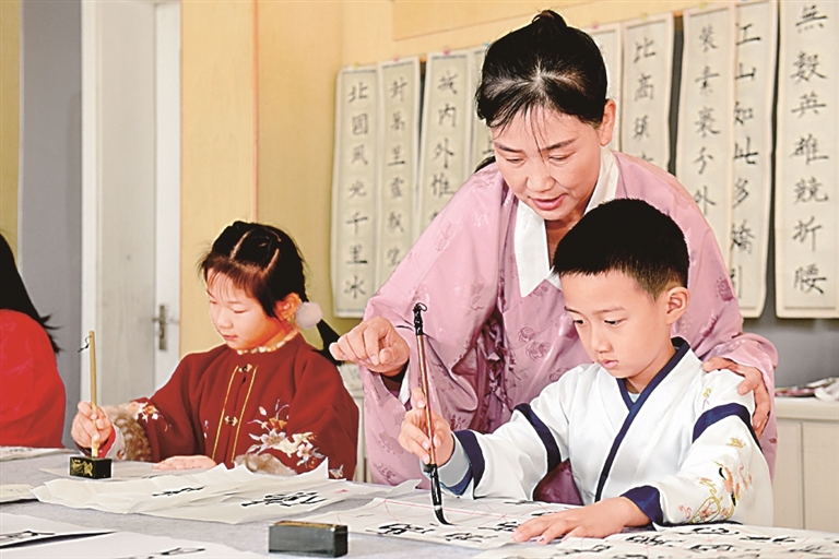 传统文化焕青春 古韵国风正当时