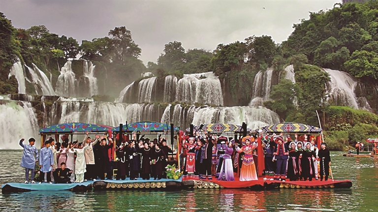 在这里，最美的风景遇见了最懂它的时代