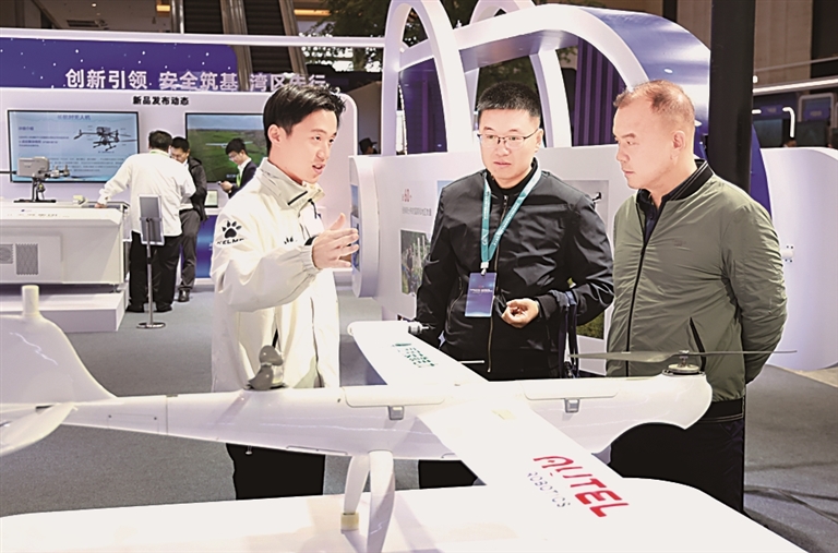 法治把关，低空经济展翼蓝天