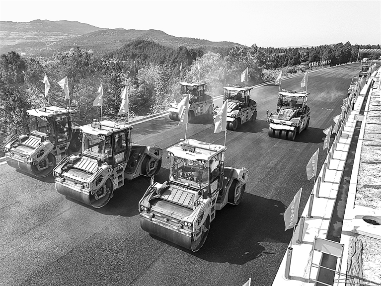 智能建造助力G5京昆高速广绵段扩容工程建设