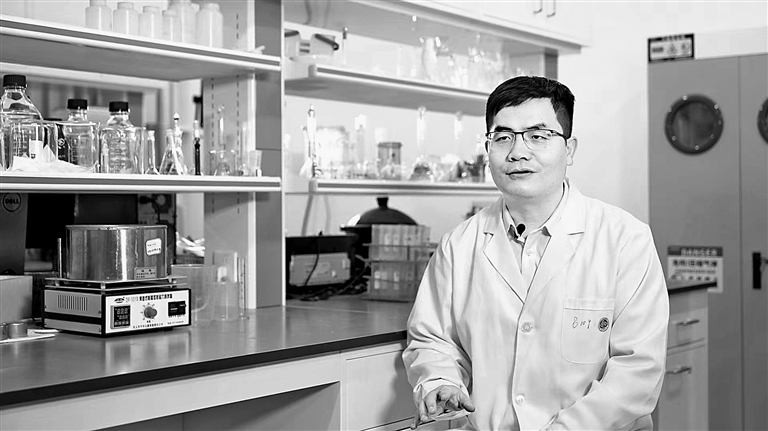 北京工商大学蛋白质资源挖掘与利用团队:争当研制“未来食品”的生力军 北京工商大学蛋白质资源挖掘与利用团队:争当研制“未来食品”的生力军