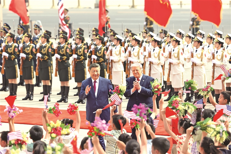习近平同美国总统特朗普会谈 习近平同美国总统特朗普会谈