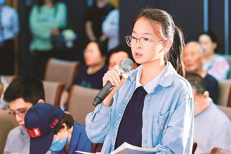走出书本 奔赴大众——广东深圳积极推动社会科学知识深入广大市民 走出书本 奔赴大众——广东深圳积极推动社会科学知识深入广大市民