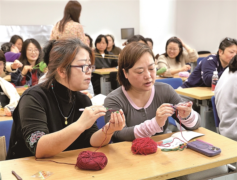 在艺术中,共享美好生活——2026年文化馆服务宣传周亮点纷呈 在艺术中,共享美好生活——2026年文化馆服务宣传周亮点纷呈