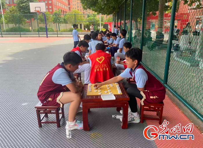 一所民办学校的十年追梦路——河南省长葛市求实学校十周年校庆观察 一所民办学校的十年追梦路——河南省长葛市求实学校十周年校庆观察