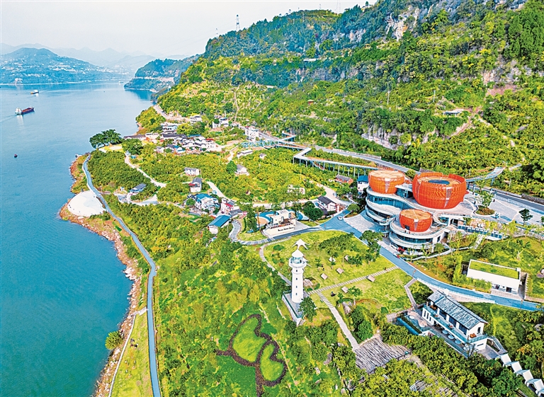 万川毕汇 百业竞发——重庆万州集智聚力促进产业高质量发展 万川毕汇 百业竞发——重庆万州集智聚力促进产业高质量发展
