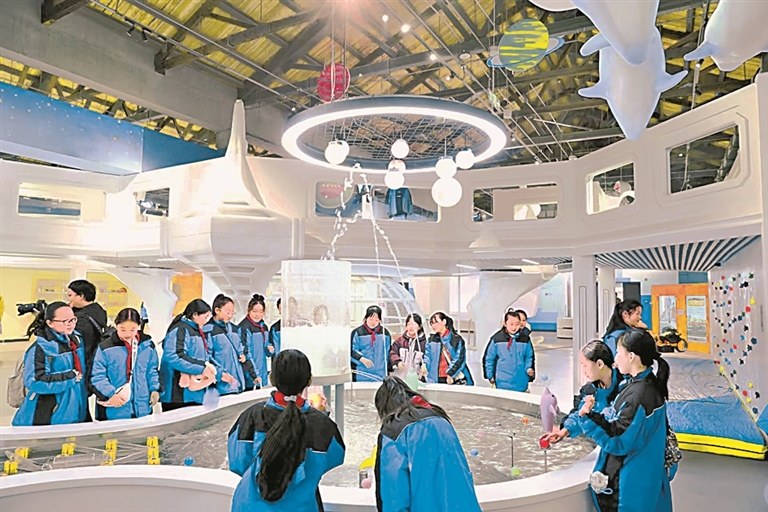 辽宁朝阳水泵厂历史文化街区:留住工业记忆 点亮科学乐园 辽宁朝阳水泵厂历史文化街区:留住工业记忆 点亮科学乐园