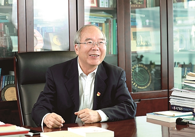 【人民需要这样的科学家㊱】在绿水青山间守护“中国蓝” 【人民需要这样的科学家㊱】在绿水青山间守护“中国蓝”
