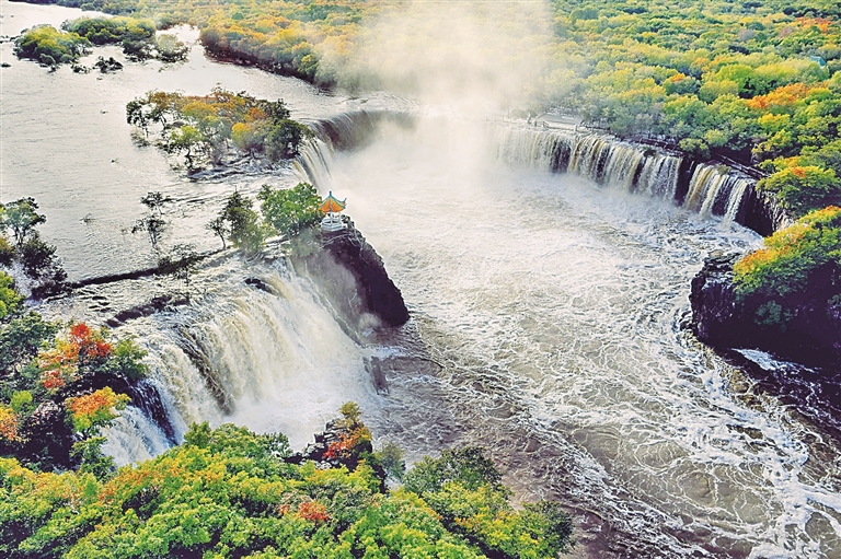 镜泊湖世界地质公园:水火交融的地质史诗 镜泊湖世界地质公园:水火交融的地质史诗