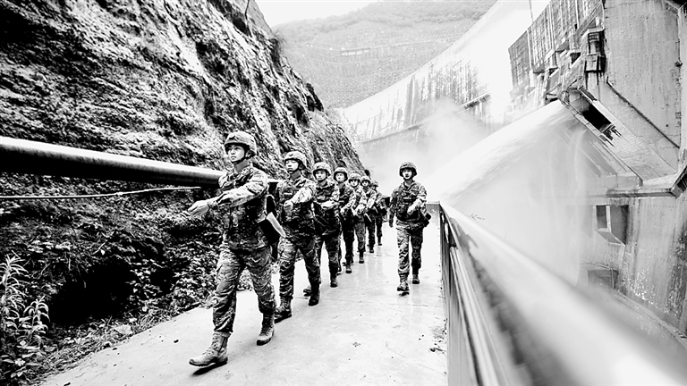 大渡河畔的忠诚守护——记武警四川总队雅安支队执勤四中队 大渡河畔的忠诚守护——记武警四川总队雅安支队执勤四中队