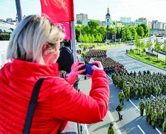 捍卫胜利果实 促进共同繁荣