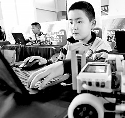 携手AI,人文学科迎来发展新机遇 携手AI,人文学科迎来发展新机遇